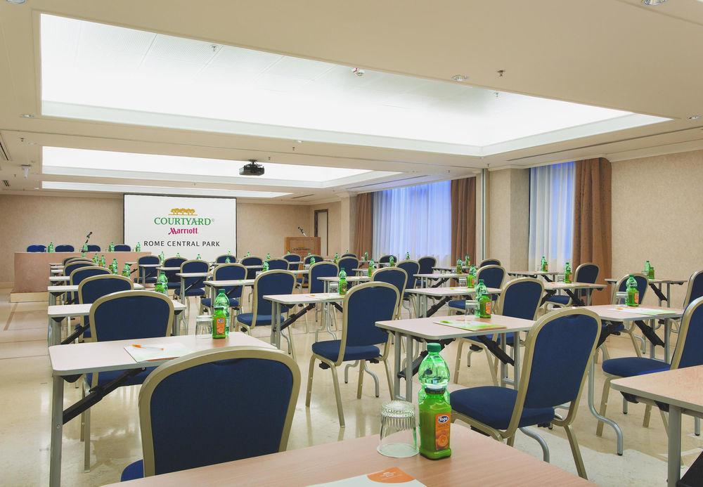 Courtyard By Marriott Rome Central Park Exterior foto