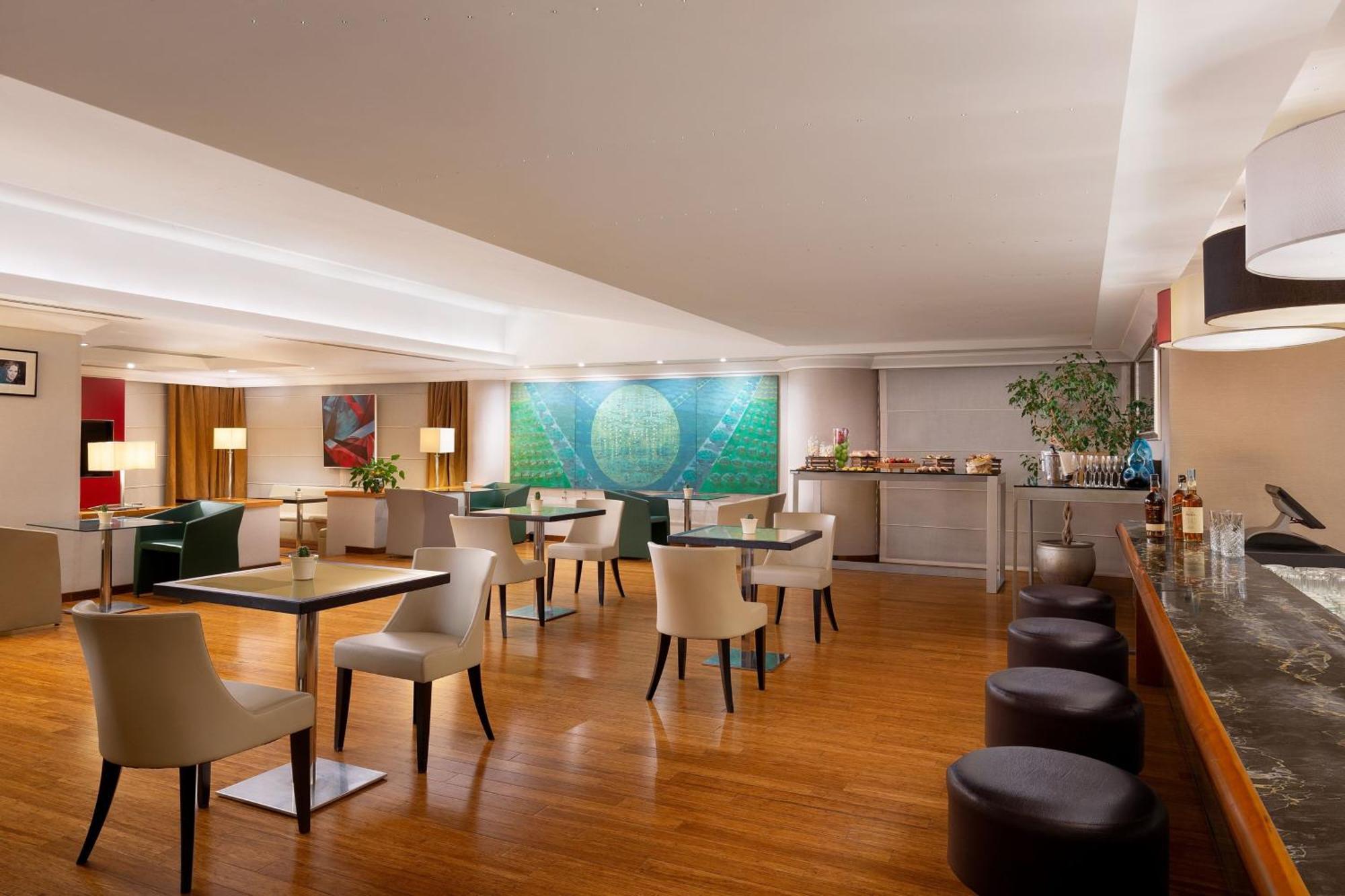 Courtyard By Marriott Rome Central Park Exterior foto