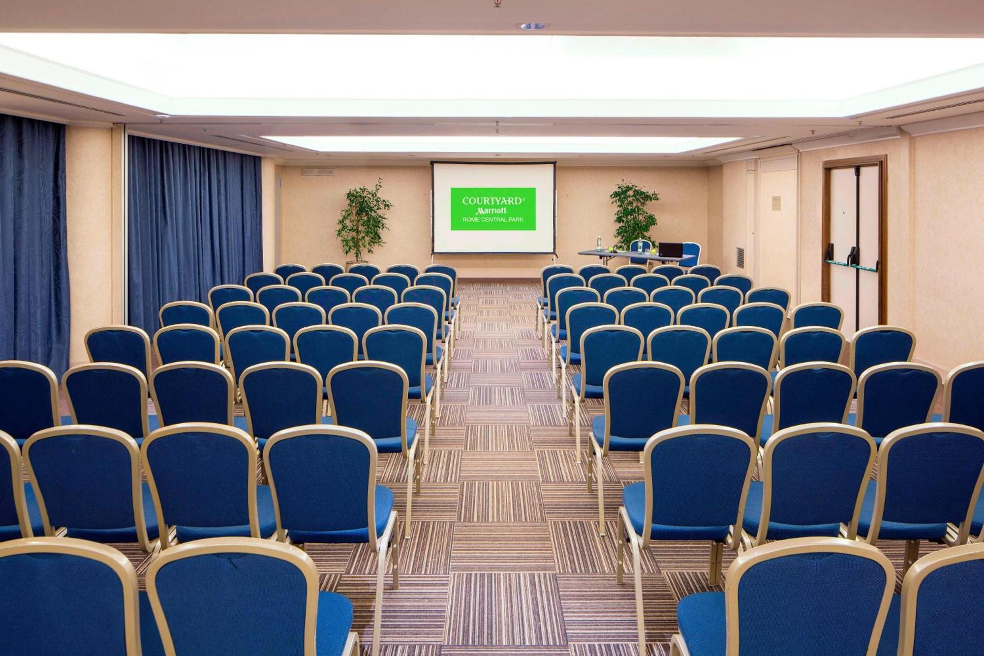 Courtyard By Marriott Rome Central Park Exterior foto